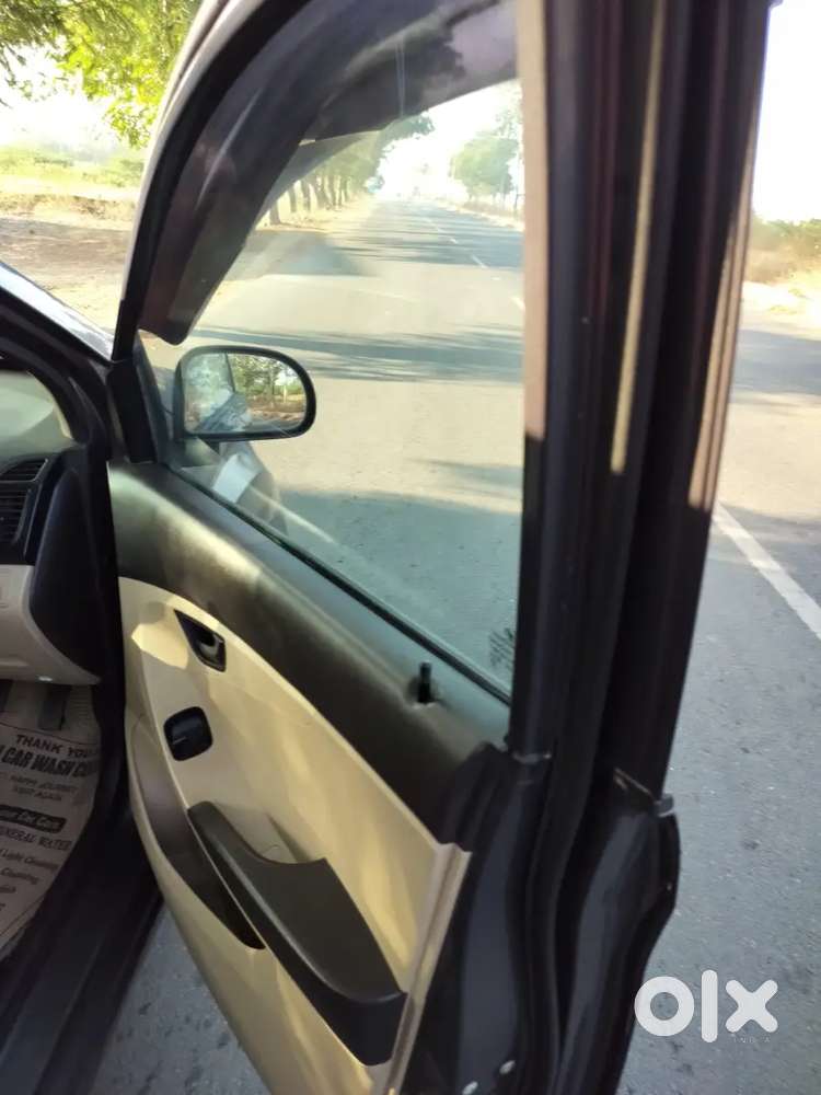 Hyundai Eon 2017 Petrol 99000 Km Driven