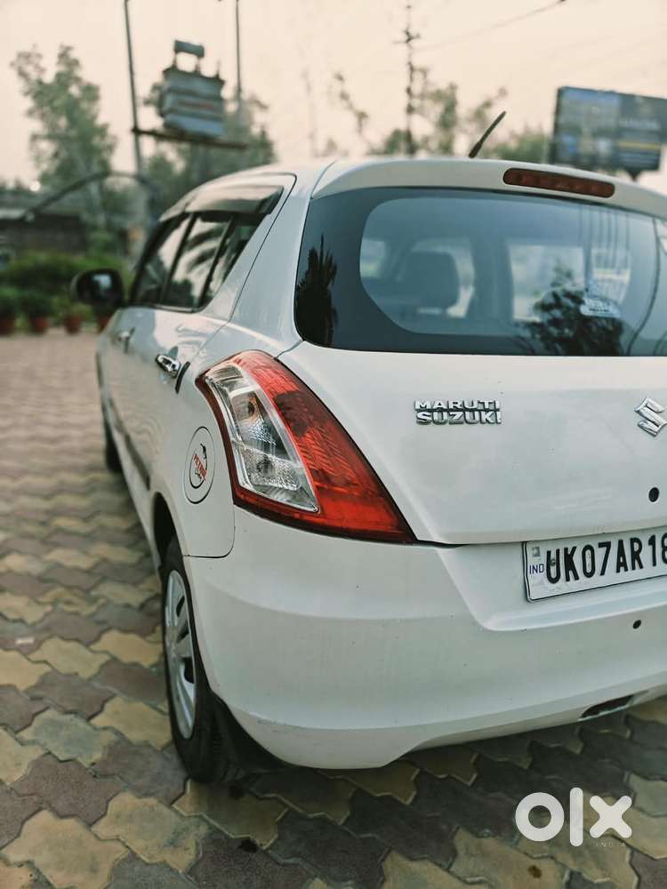 Maruti Suzuki Swift Vxi + Manual, 2012, Petrol