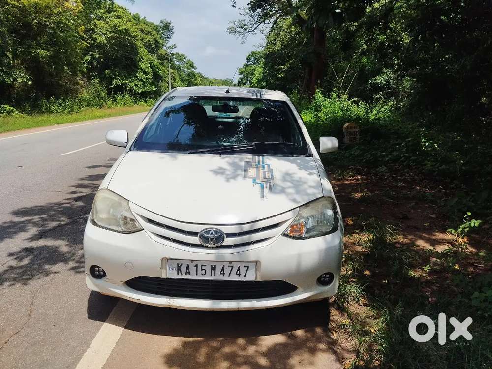 Toyota Etios Liva 2012