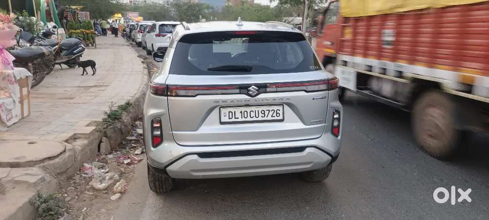 Maruti Suzuki Grand Vitara 2023 Cng & Hybrids Well Maintained