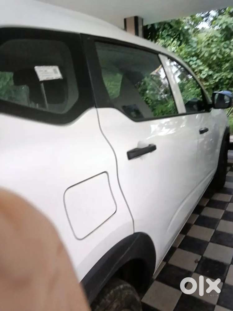 Renault Triber Petrol 2023