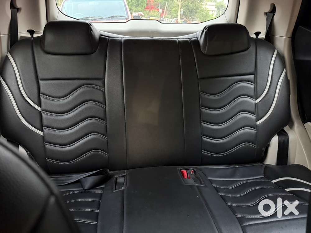 Mahindra Petrol Car 2022