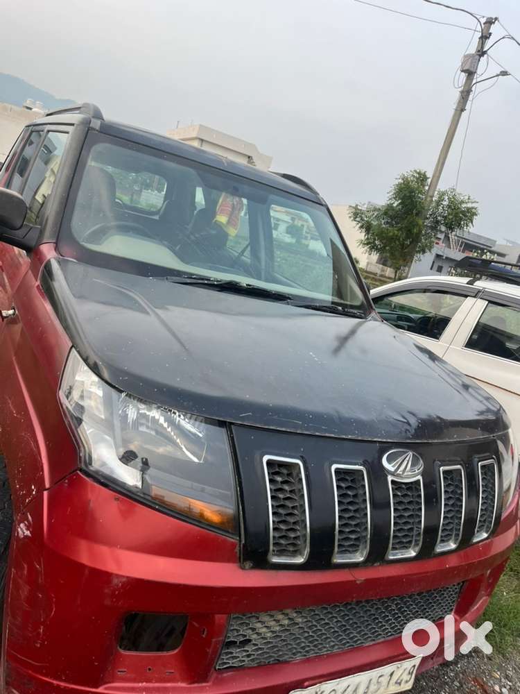 Mahindra Tuv 300 2018