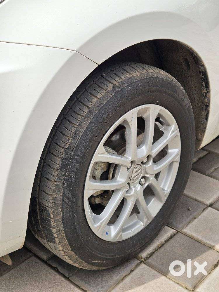 Maruti Suzuki Swift Vvt Zxi, 2023, Petrol