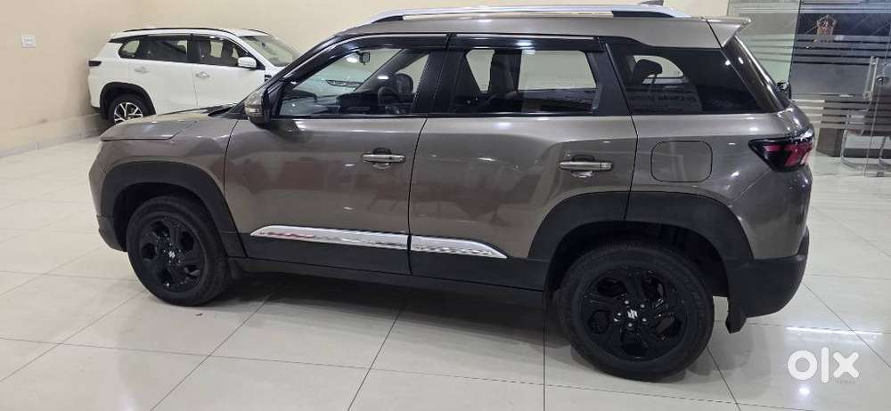 Maruti Suzuki Brezza 1.5 Zxi Smart Hybrid, 2024, Petrol