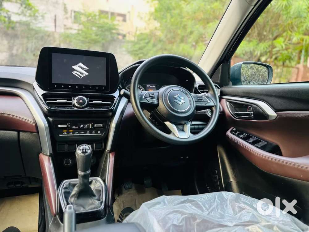 Maruti Suzuki Grand Vitara, 2023, Petrol