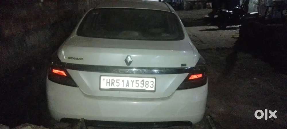 Renault Scala Petrol 2014