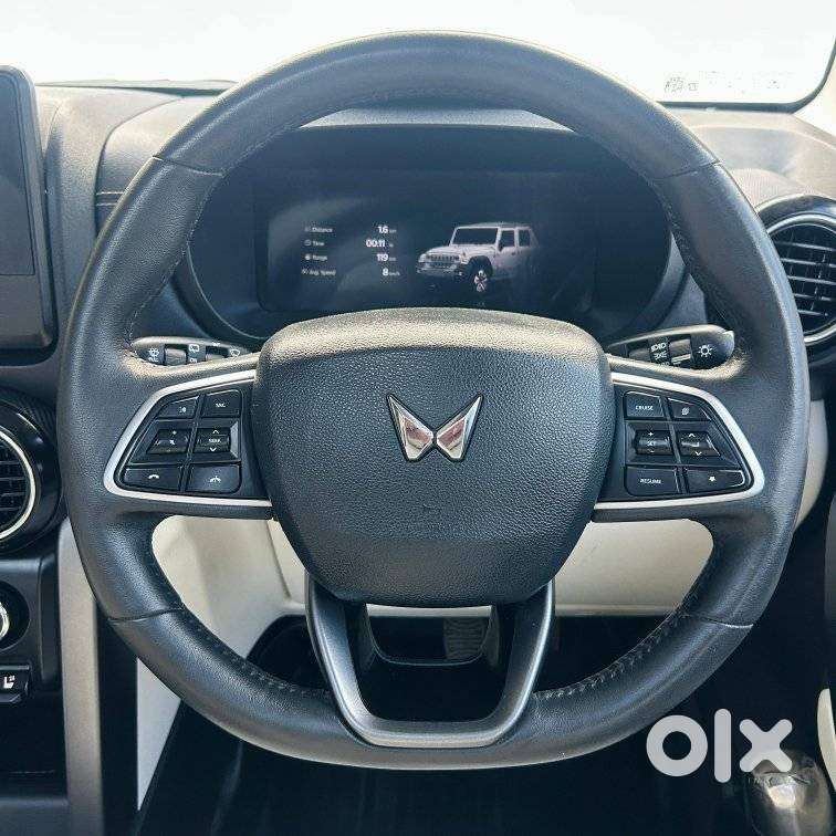 Mahindra Thar Roxx Ax7l Rwd Diesel At, 2025, Diesel