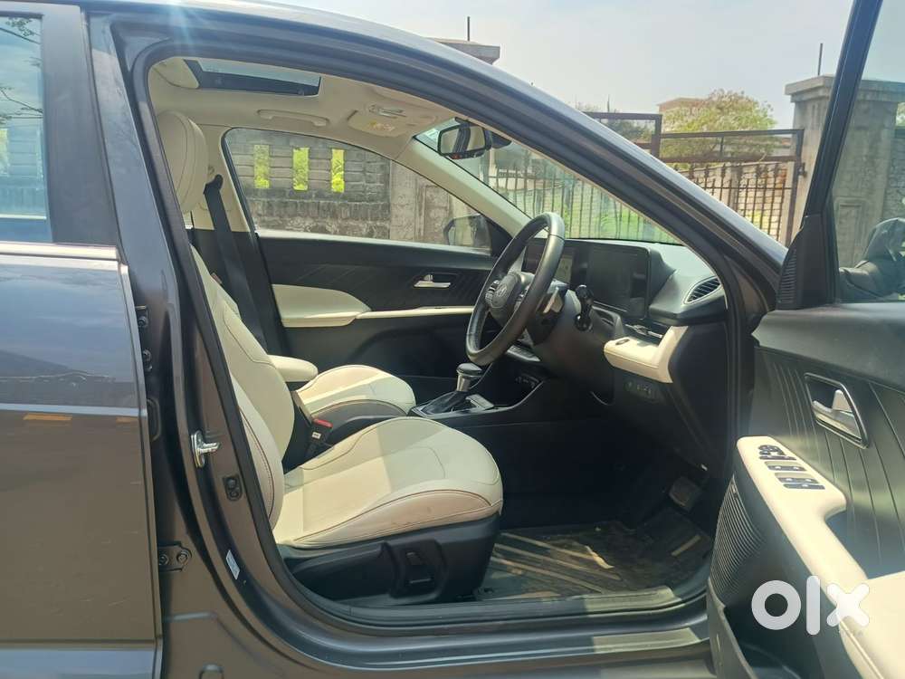 Hyundai Verna 1.5 Sx (o) Ivt, 2025, Petrol