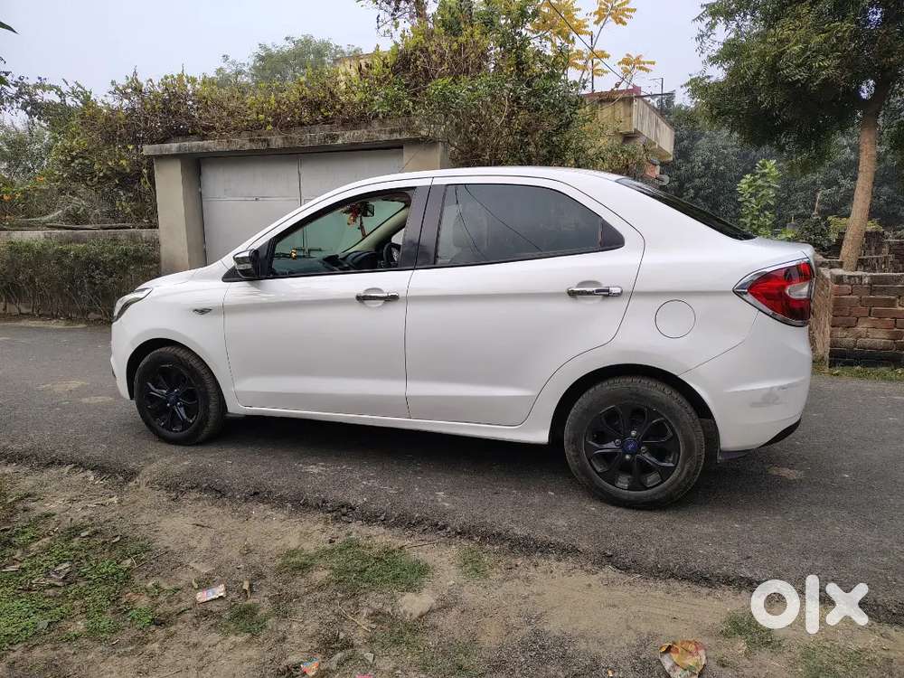 Ford Figo Aspire Titatnium Opt 2016