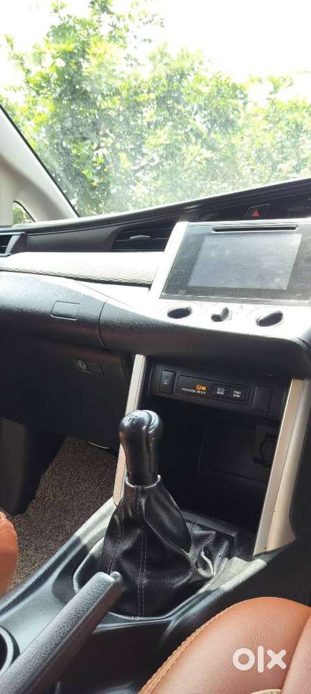 Toyota Innova Crysta 2.4 G Mt 7 Str, 2019, Diesel
