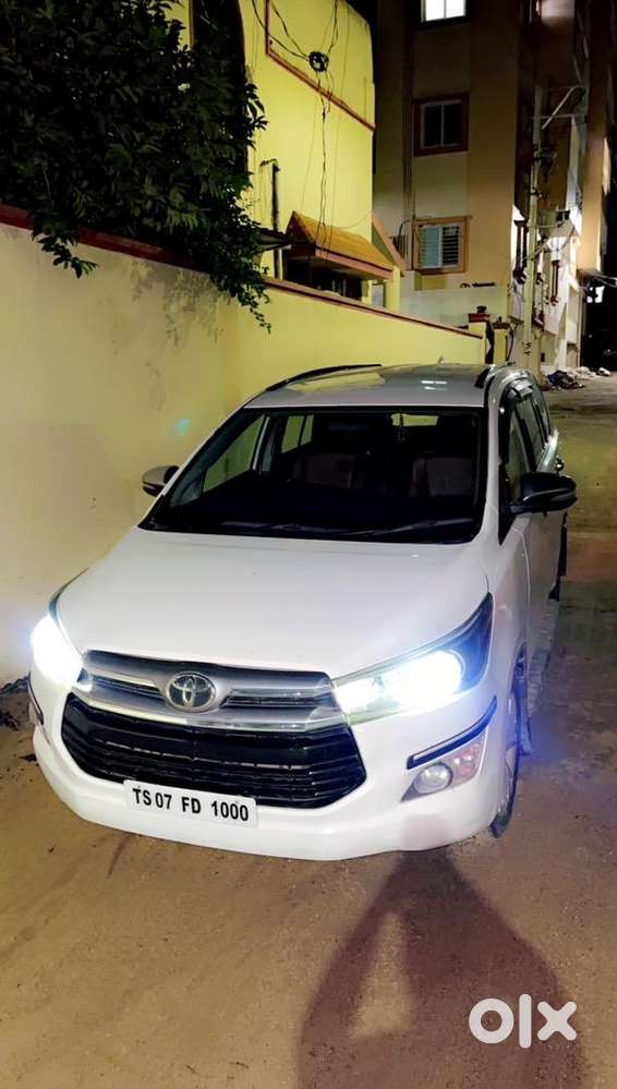 Innova Crysta Z 2.8 Automatic