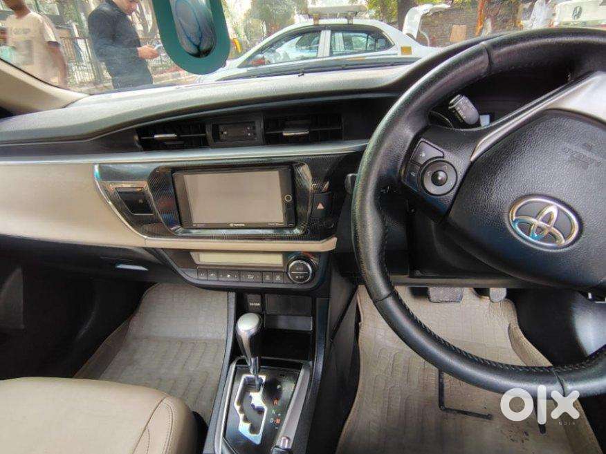Toyota Corolla Altis 2013-2017 Vl At, 2016, Petrol