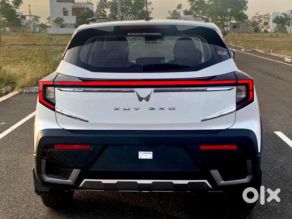 Urgent Sale Mahindra Xuv 3xo Ax5l Pg Mt - 2024 Model Low Km Driven