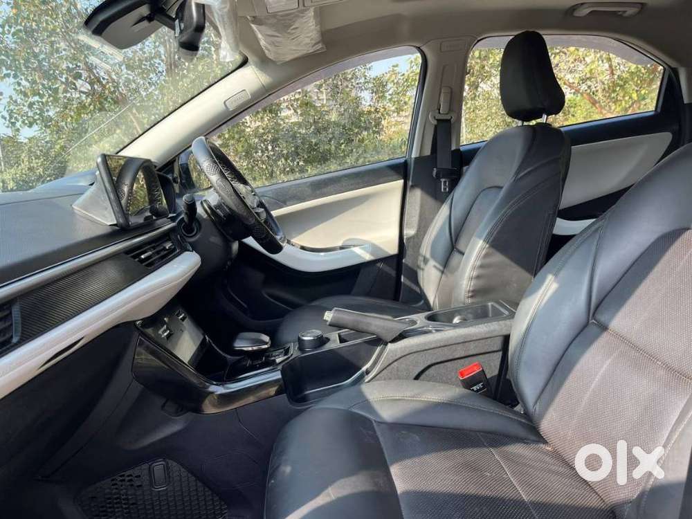 Tata Nexon Creative Plus S 1.2 Revotron Petrol 7dca Dt, 2024, Petrol