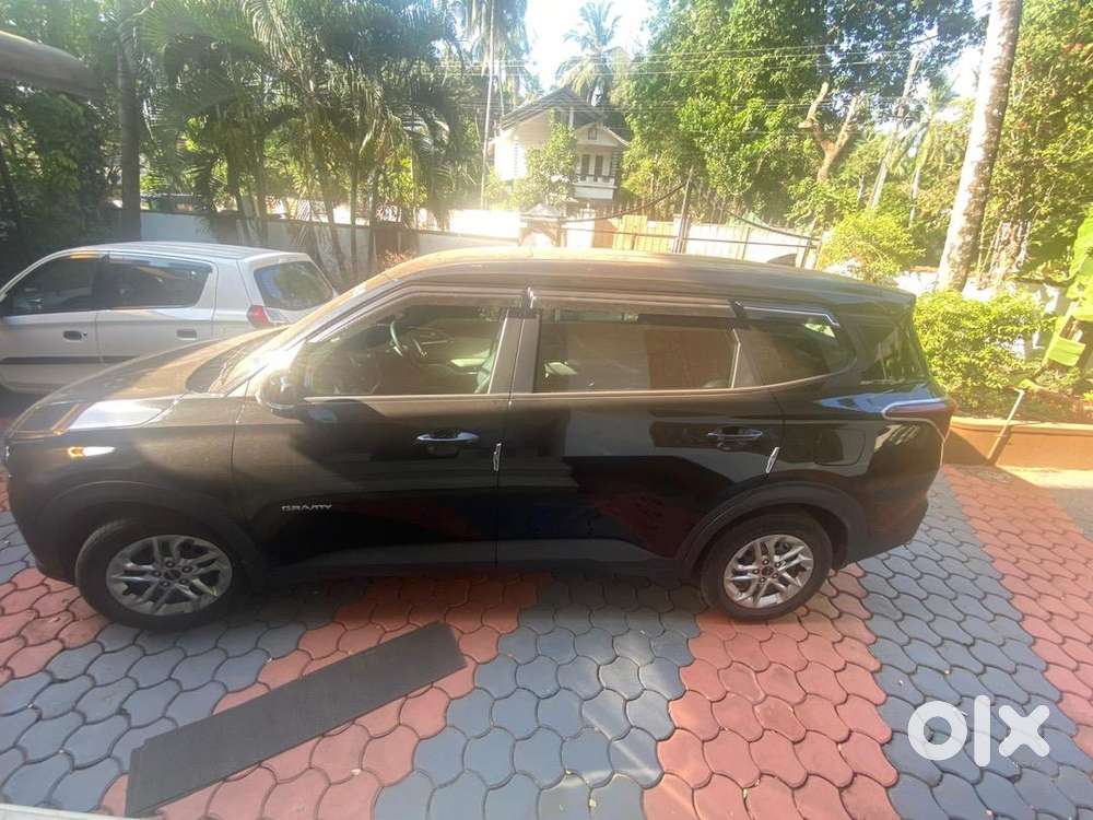 Kia Carens 2024 Imt Petrol Well Maintained