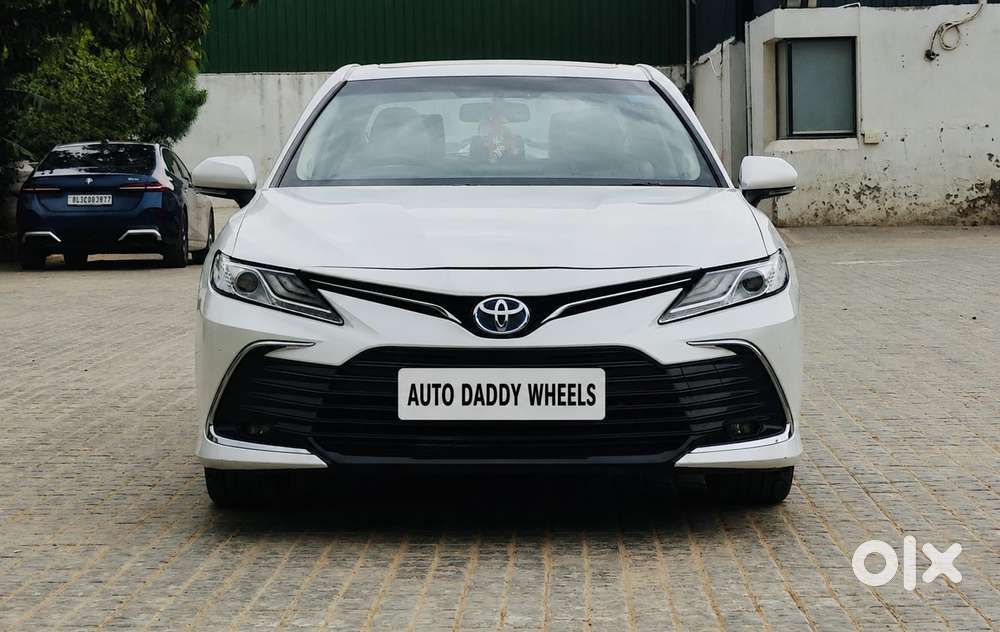 Toyota Camry Hybrid, 2024, Petrol