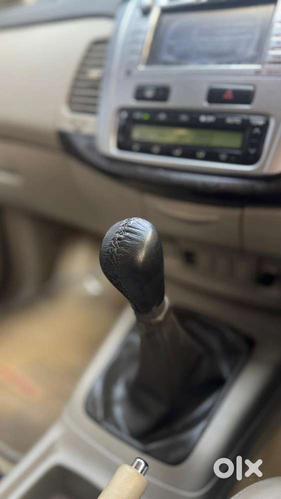 Toyota Innova 2.5 Z Diesel 7 Seater Bs Iv, 2014, Diesel