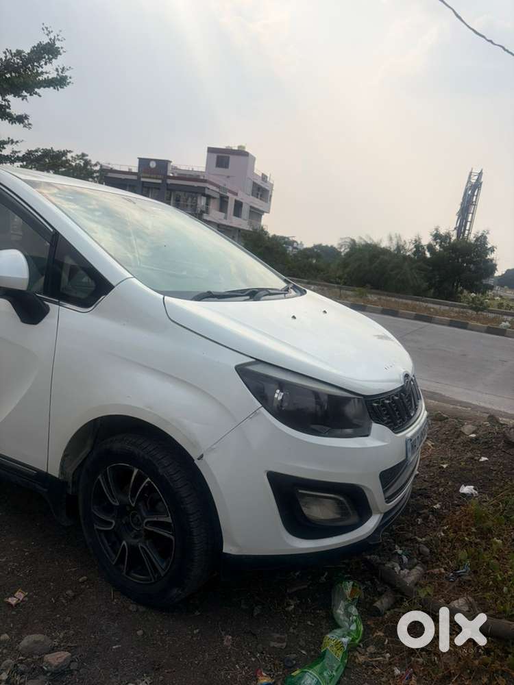 Mahindra Marazzo Diesel 2020