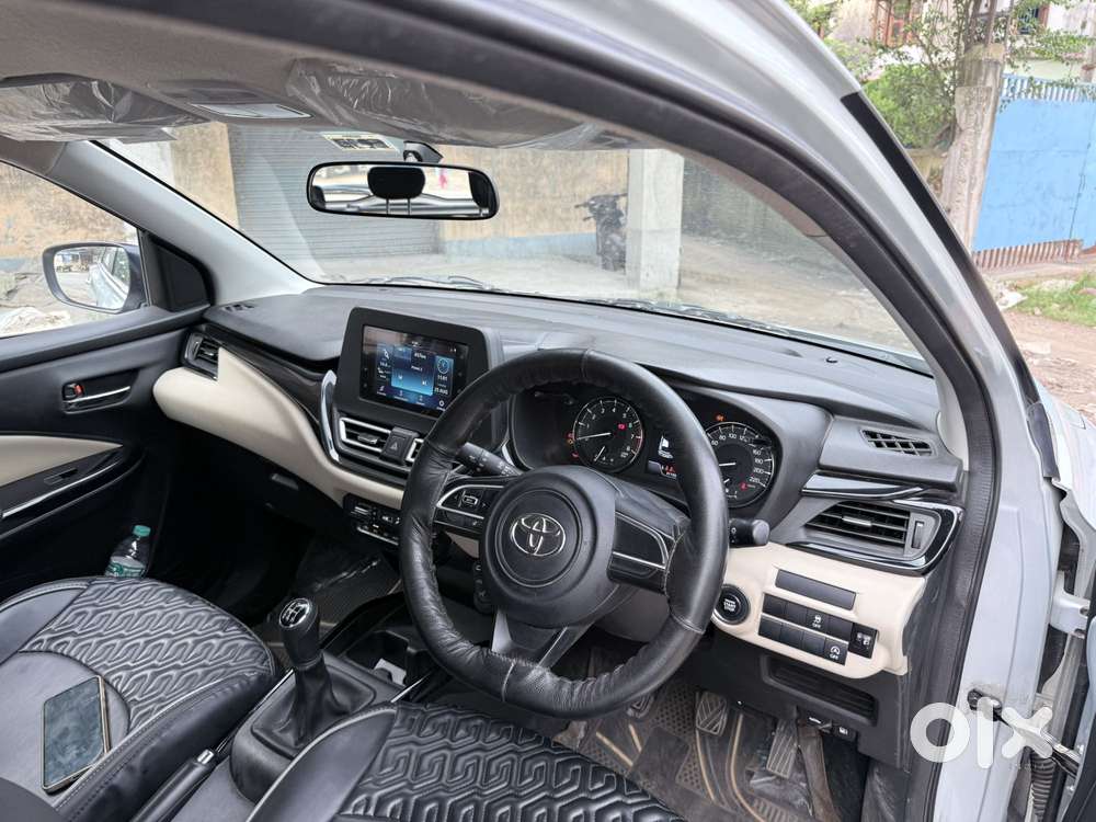 Toyota Glanza G Hybrid, 2024, Petrol