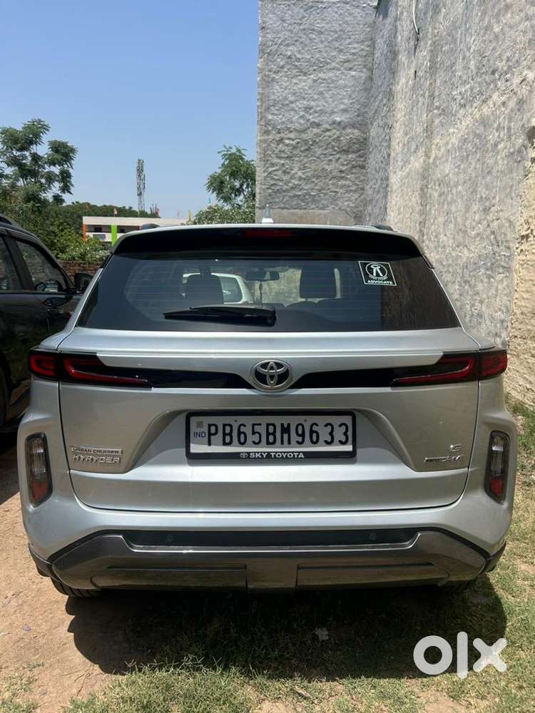Toyota Urban Cruiser Hyryder 2025 30dec Petrol 2900 Km Driven