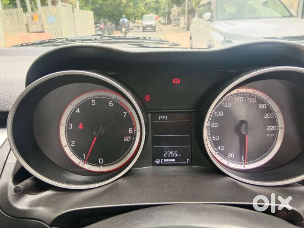 Maruti Suzuki Swift Vxi + Manual, 2022, Petrol
