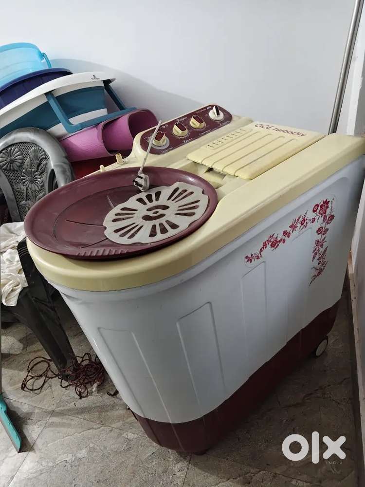Whirlpool 8.5kg semi automatic washing machine
