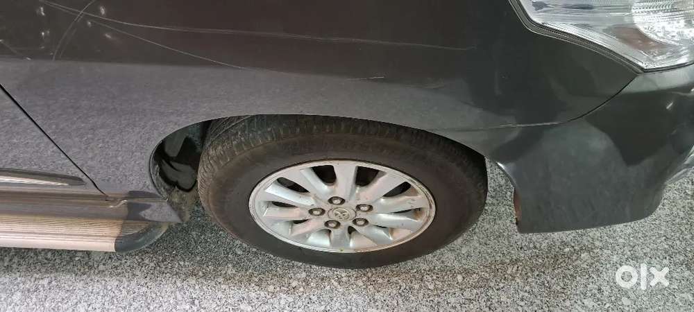 Toyota Innova 2015 Diesel 95000 Km Driven