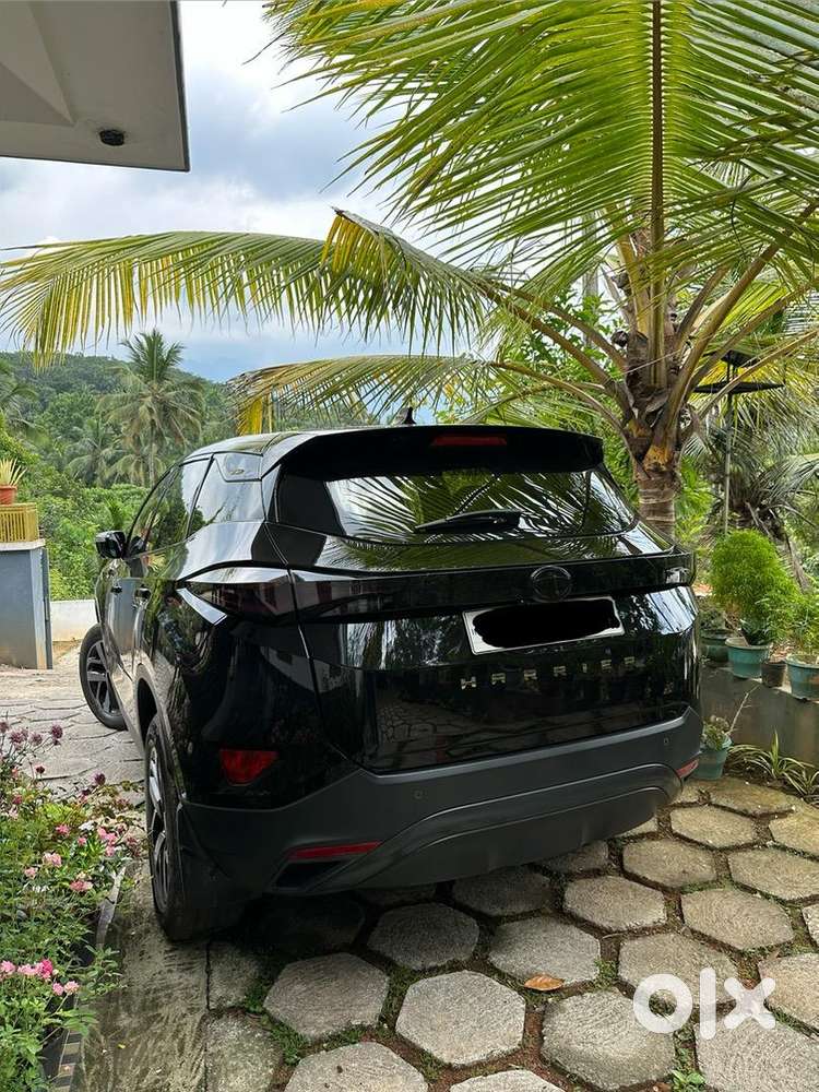 Tata Harrier 2023 Red Dark Edition