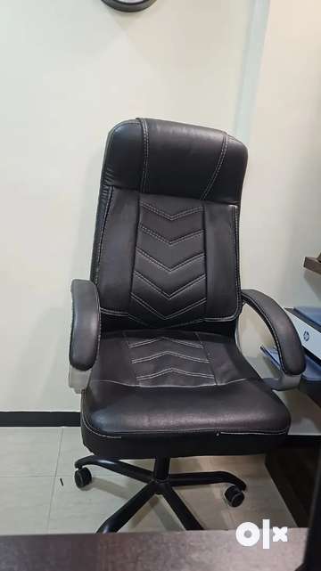 Rotating chair store olx