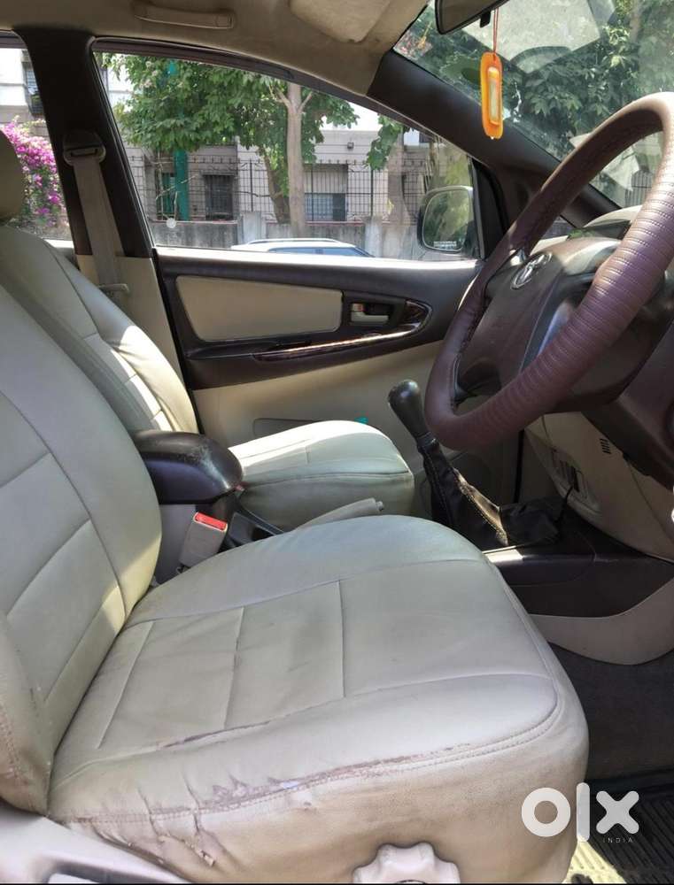 Toyota Innova 2.5 G (diesel) 7 Seater, 2012, Diesel