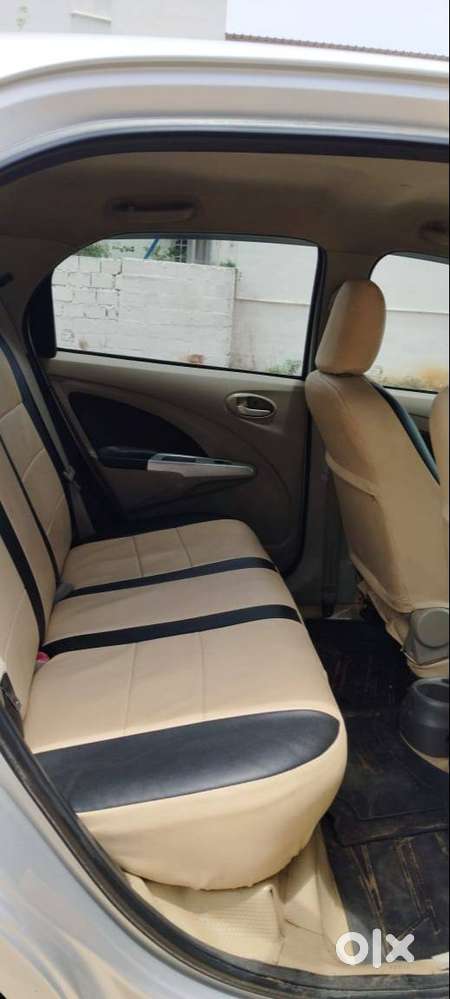 Toyota Etios Liva 2015