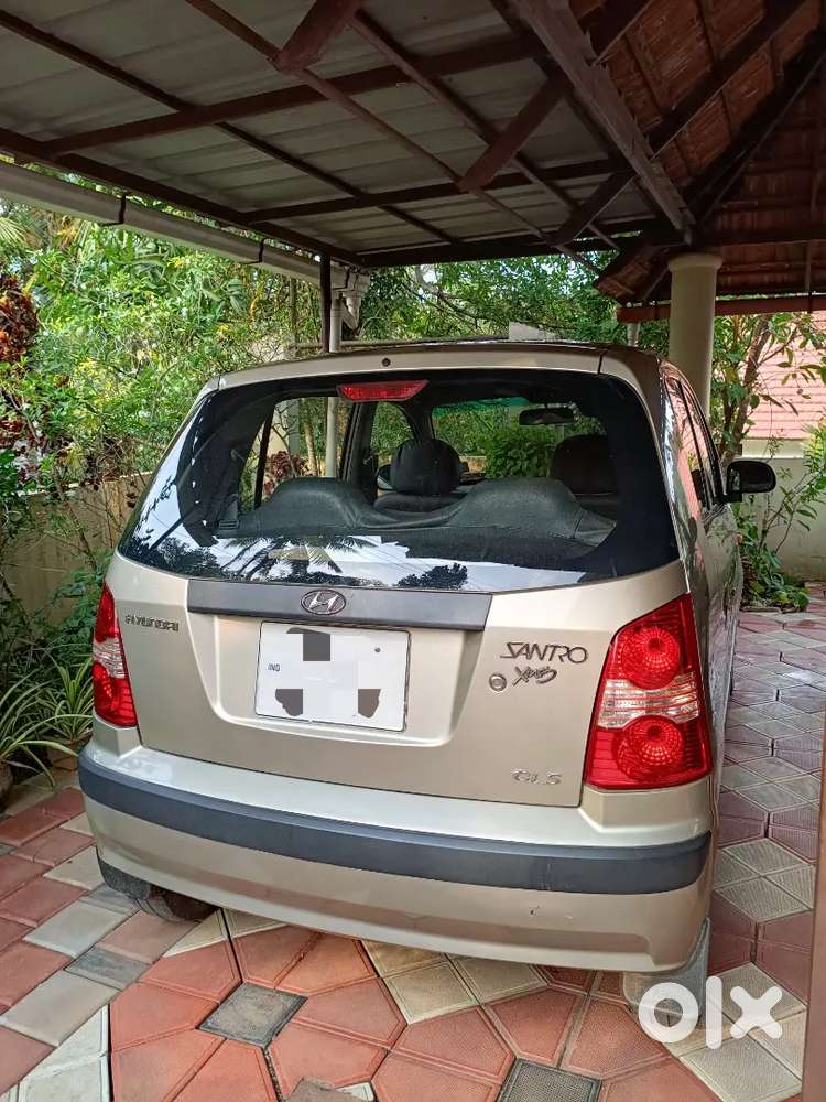 Santro Zing Gls  Showroom Service  Single Owner  Silky Beach Colour