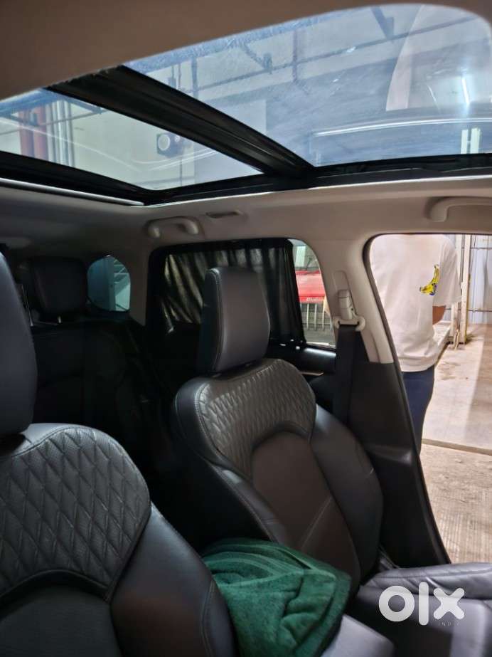 Maruti Suzuki Grand Vitara 1.5 Alpha Plus Intelligent Hybrid Ecvt, 2..
