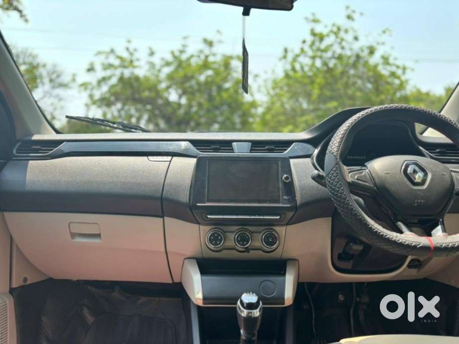 Renault Triber Rxt, 2020, Petrol