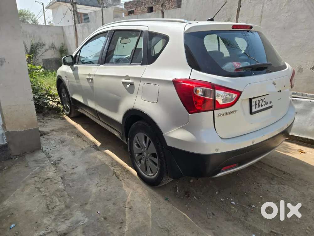 Maruti Suzuki S Cross 2016 Diesel Well Maintained
