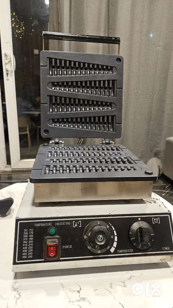 Stick waffle machine