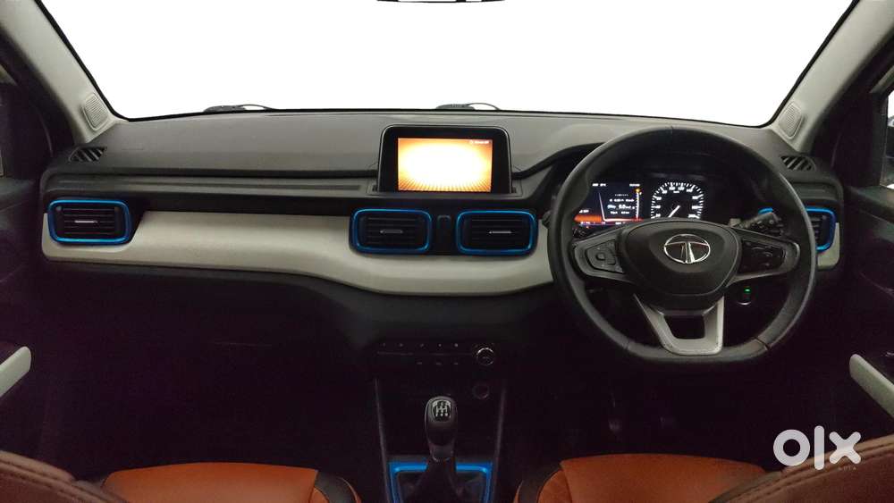 Tata Punch 1.2 Revotron Creative Ira Dual Tone, 2021, Petrol