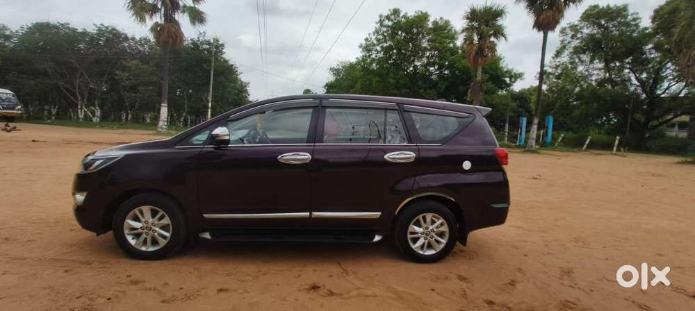Toyota Innova 2.5 Vx 8 Seater Bs Iv, 2017, Diesel
