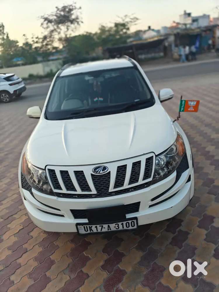 Mahindra Xuv500 2015 Diesel 65000 Km Driven
