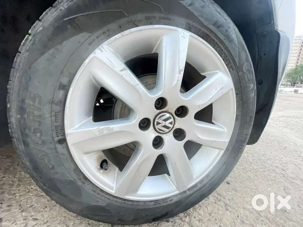 Volkswagen Polo 2011 Petrol 49000 Km Driven