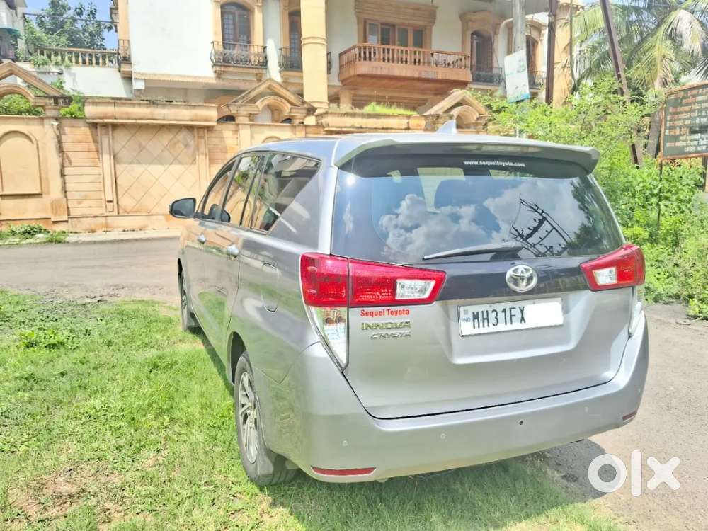 Toyota Innova Crysta [2020-ongoing] 2.4 Gx 8 Str, 2024, Diesel