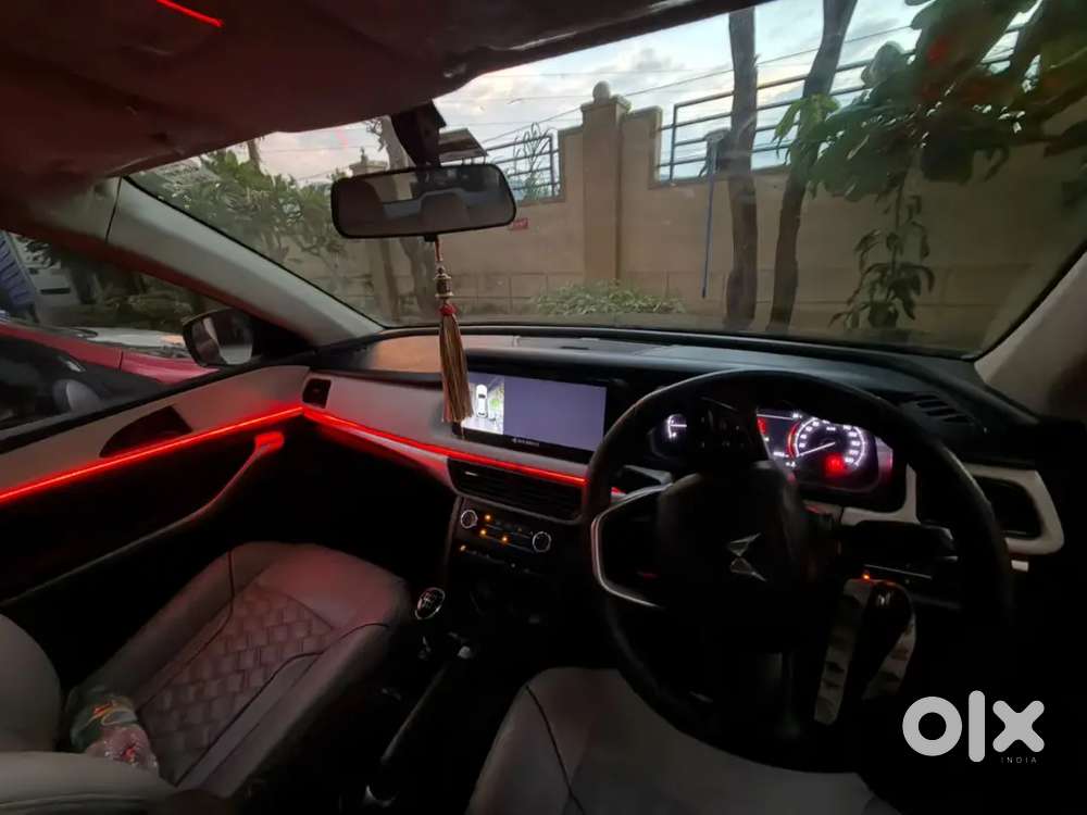 Mahindra Xuv700 Petrol 2024