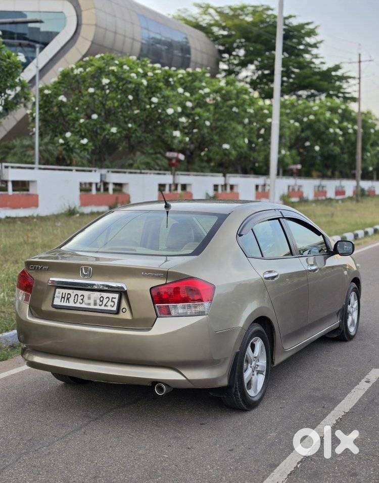 Honda City V Mt Exclusive, 2010, Petrol