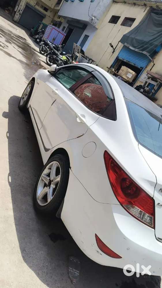 Hyundai Venue Diesel Mt 1013