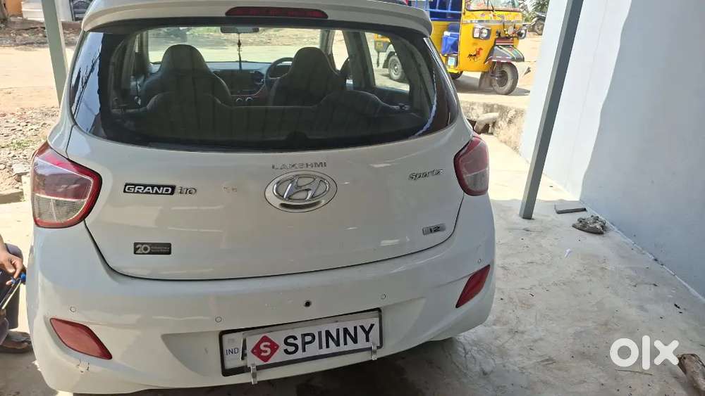 Hyundai Grand I10 2016 Petrol 19500 Km Driven