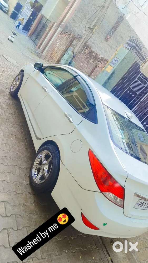 Hyundai Verna 2011 Diesel 90000 Km Driven