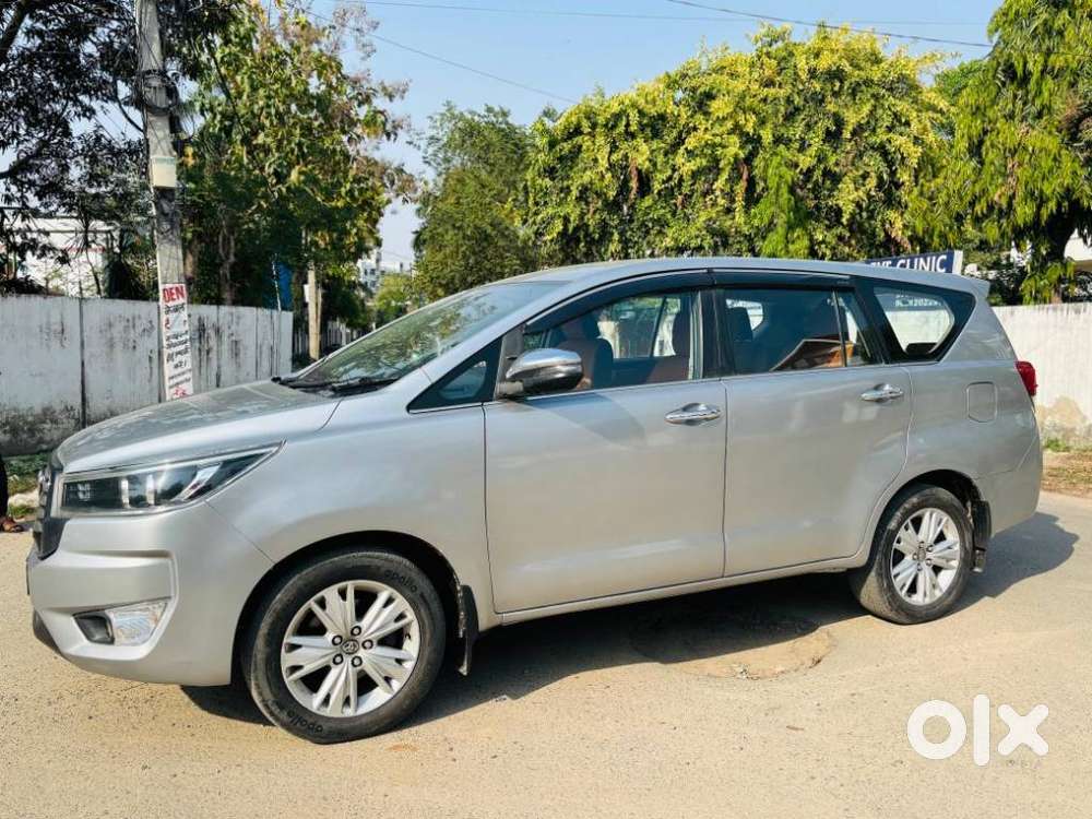 Toyota Innova Crysta 2.4 V, 2017, Diesel