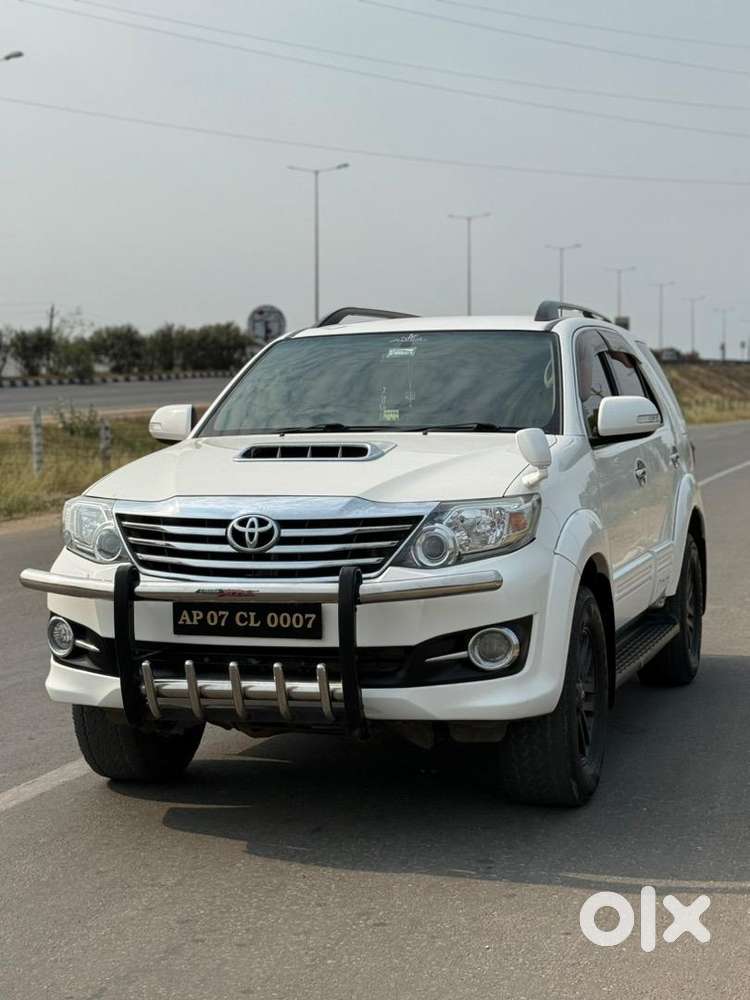 Toyota Fortuner 2015 Diesel Well Maintained