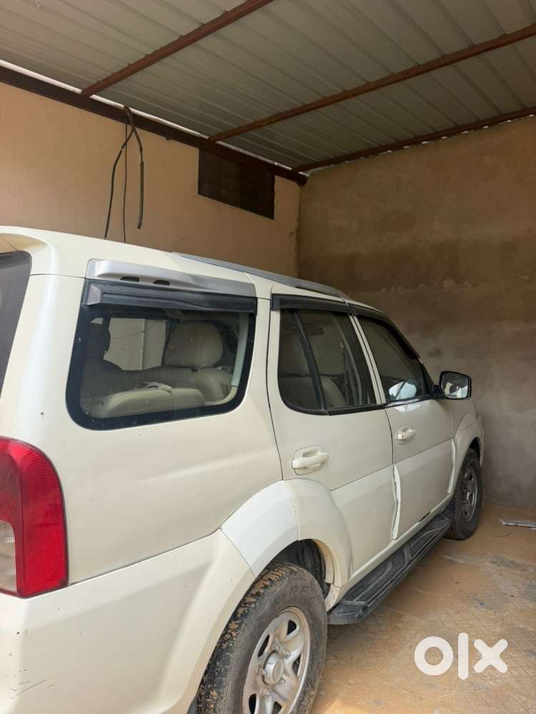 Tata Safari Storme Diesel 2013